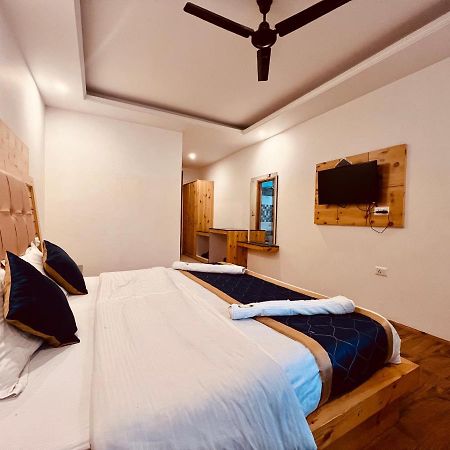 The Radhika - A Luxury Resort In Mountains Manāli Exteriér fotografie