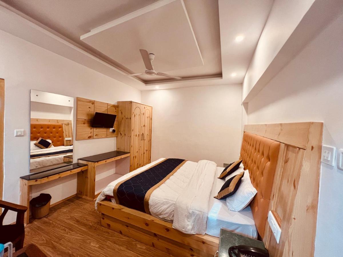 The Radhika - A Luxury Resort In Mountains Manāli Exteriér fotografie